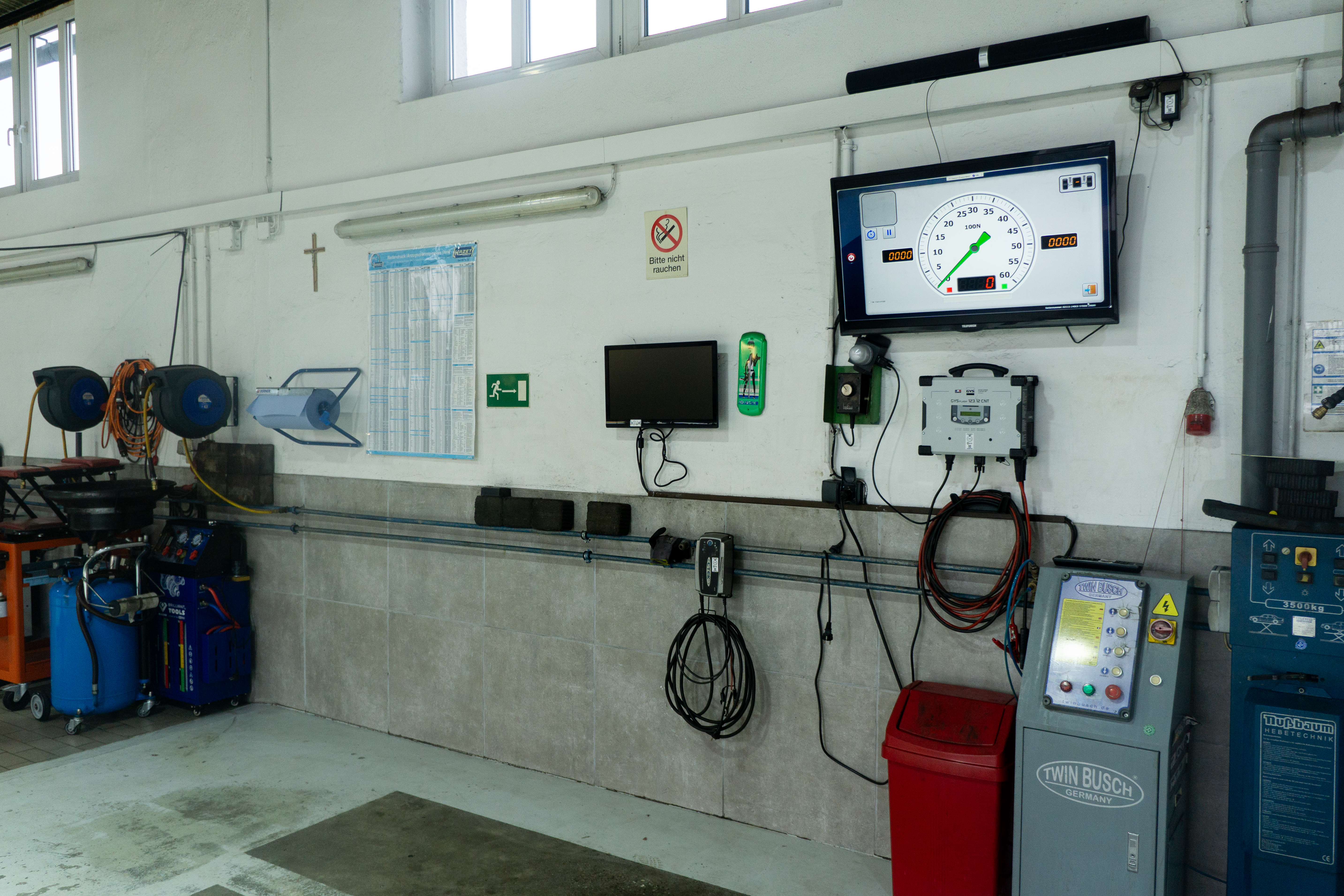 TÜV und Hauptuntersuchung - Ihr Prüfstützpunkt